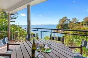 Breakers Bay on the beach - Kaiteriteri Home